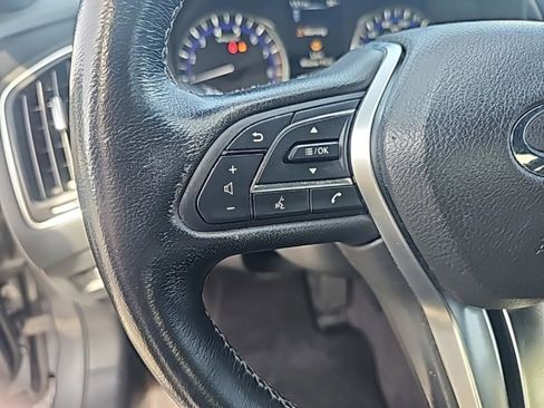 Used 2019 INFINITI Q60 3.0t Luxe w/ Essential Package image 12