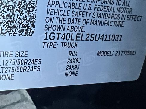 New 2025 GMC Sierra EV Denali image 28