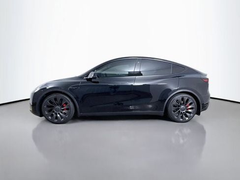 Used 2023 Tesla Model Y Performance AWD/4WD image 4