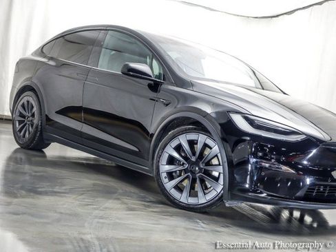 Used 2022 Tesla Model X Plaid image 5