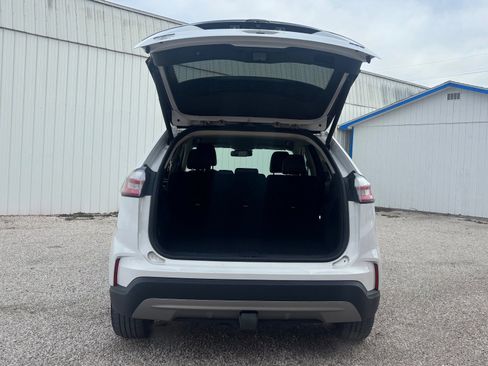 Certified 2024 Ford Edge SEL w/ Convenience Package image 5