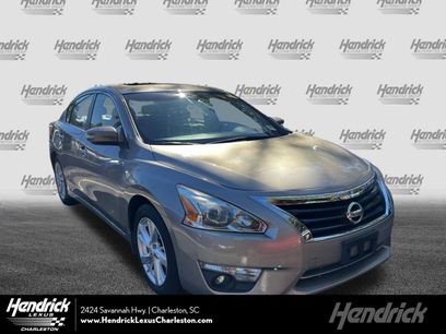 Used 2013 Nissan Altima 2.5 SL w/ Technology Pkg
