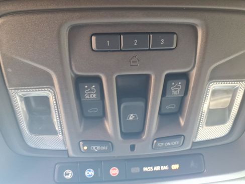 Used 2019 GMC Sierra 1500 Denali w/ Denali Ultimate Package AWD/4WD image 29
