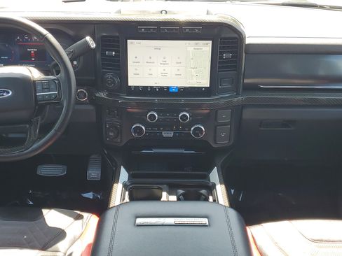 Used 2024 Ford F250 Lariat w/ Lariat Ultimate Package image 15