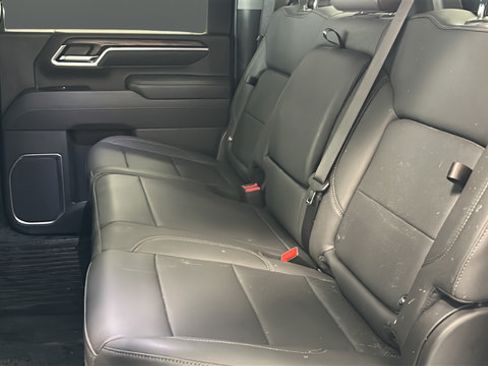 Used 2025 GMC Sierra 2500 SLT w/ SLT Convenience Package AWD/4WD image 22