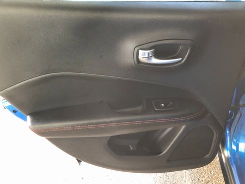 Used 2018 Jeep Compass Trailhawk w/ Navigation Group image 13