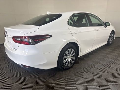 Used 2022 Toyota Camry LE w/ Audio Upgrade Package FWD image 3