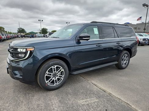 New 2026 Ford Expedition Max Active RWD image 5