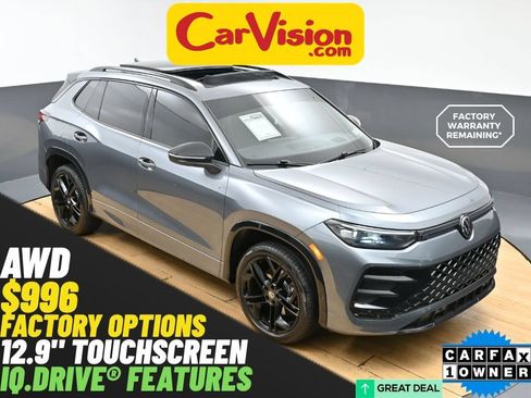 Used 2025 Volkswagen Tiguan SE R-Line AWD/4WD image 1
