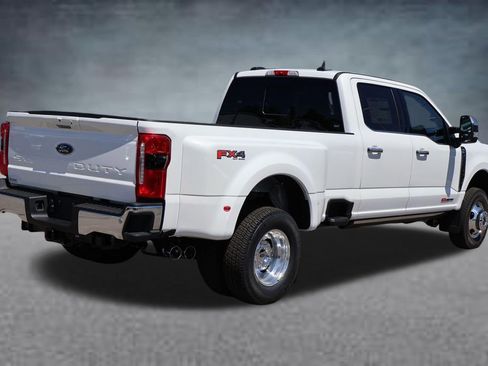 New 2026 Ford F350 Lariat w/ Lariat Ultimate Package AWD/4WD image 3