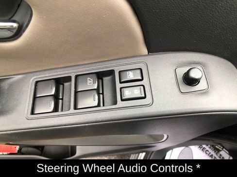 Used 2022 Nissan Frontier SV image 14