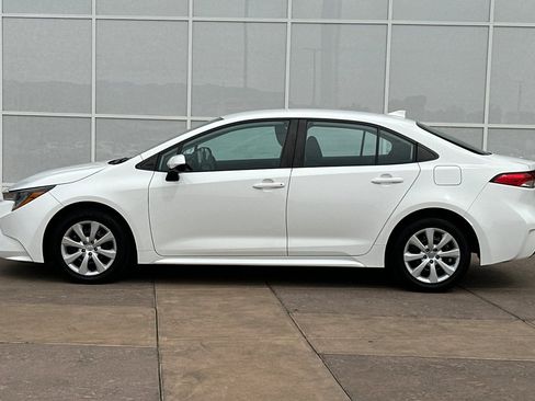 Certified 2022 Toyota Corolla LE FWD image 8