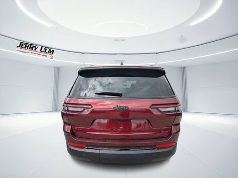 New 2025 Jeep Grand Cherokee L Laredo AWD/4WD image 4