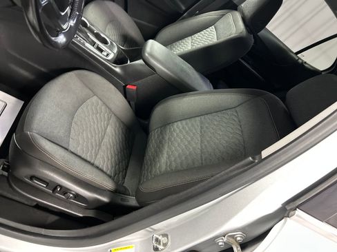 Used 2018 Chevrolet Equinox LT image 12