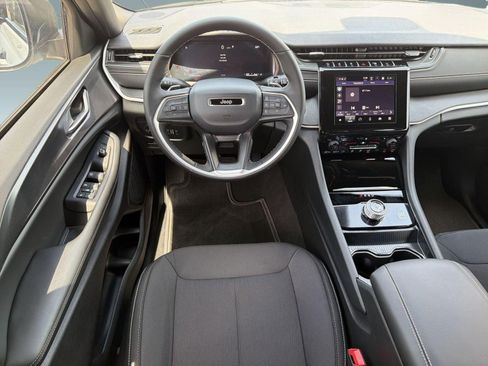 New 2026 Jeep Grand Cherokee L 4WD image 27