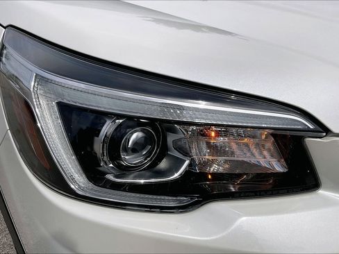 Used 2020 Subaru Forester Touring AWD/4WD image 30