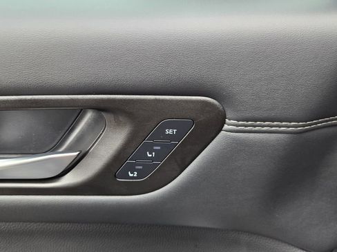 New 2026 Nissan Pathfinder SL w/ SL Premium Package image 20