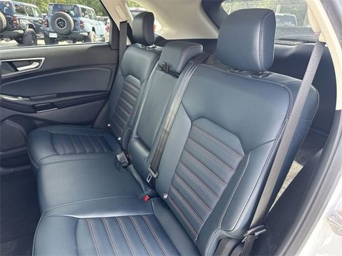 Certified 2022 Ford Edge SEL w/ Sport Appearance Package image 21