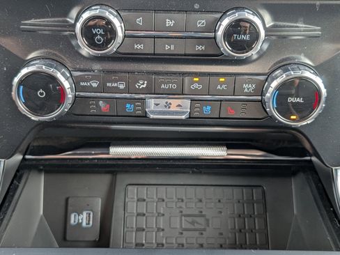 Used 2023 Ford F150 Platinum w/ Equipment Group 701A High image 20