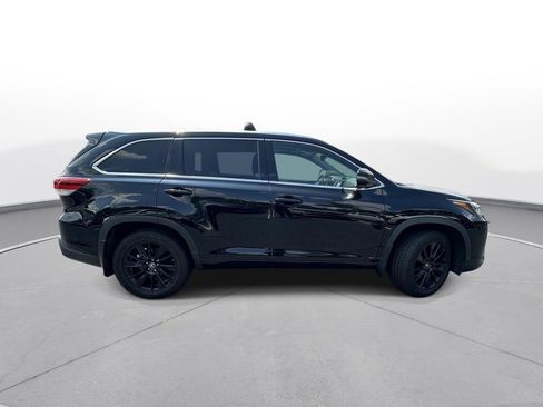 Used 2018 Toyota Highlander Limited Platinum AWD/4WD image 5