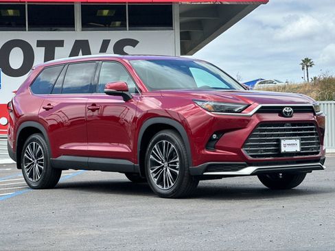 New 2026 Toyota Grand Highlander AWD Hybrid image 8