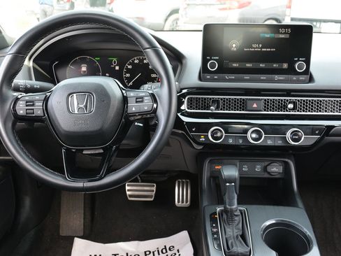 Used 2025 Honda Civic Sport image 10
