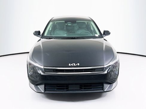Used 2025 Kia K4 FWD image 2