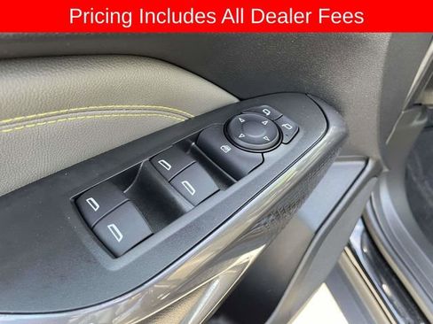 Used 2025 Chevrolet Trax ACTIV w/ Driver Confidence Package FWD image 19