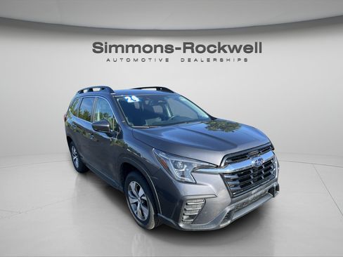 Used 2024 Subaru Ascent Premium w/ Convenience Package AWD/4WD image 7