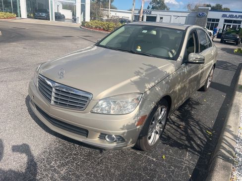 Used 2010 Mercedes-Benz C 300 Sedan image 11