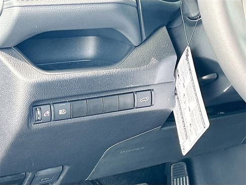 Used 2025 Toyota RAV4 XLE Premium image 10