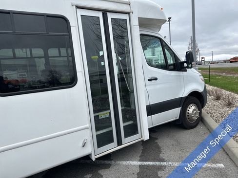 Used 2022 Mercedes-Benz Sprinter 3500 image 24