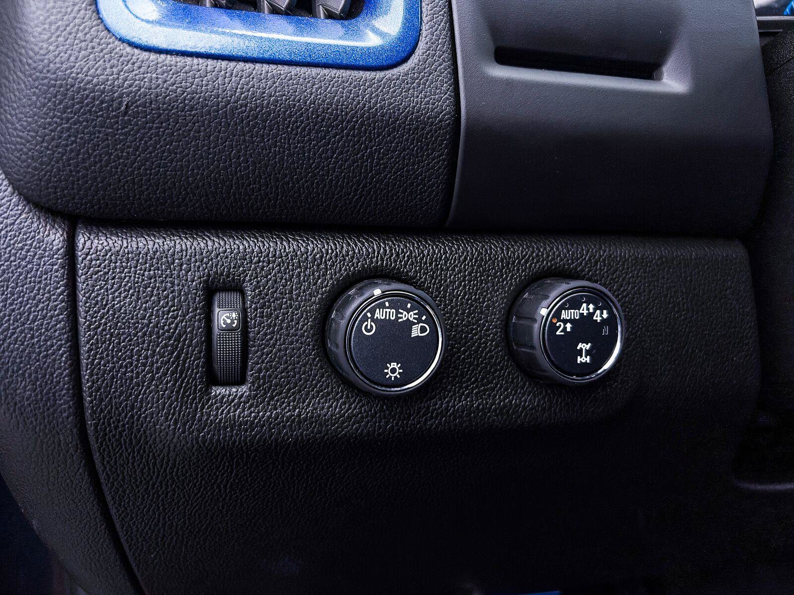 Used 2020 Chevrolet Colorado LT AWD/4WD image 19