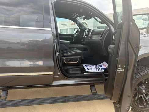 Used 2021 RAM 1500 Limited AWD/4WD image 17