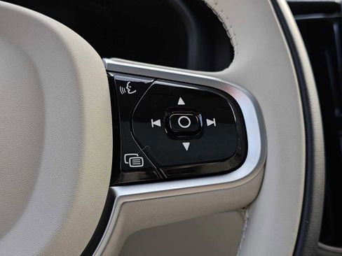 New 2026 Volvo XC60 B5 Ultra w/ Protection Package Premier image 20