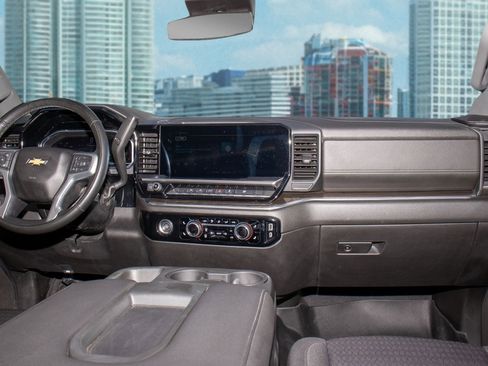 Used 2023 Chevrolet Silverado 1500 LT w/ Protection Package image 8