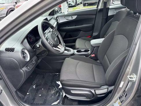 Used 2023 Kia Forte LXS FWD image 14