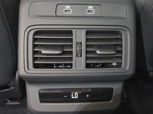 New 2025 Audi Q5 Premium image 18