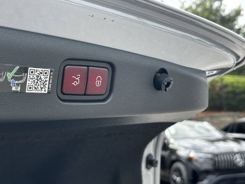Certified 2025 Mercedes-Benz E 53 AMG e 4MATIC Sedan w/ AMG Dynamic Plus Package image 23