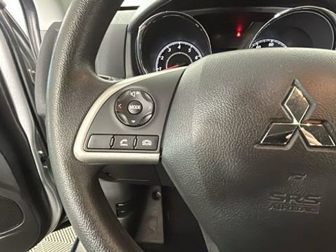 Used 2025 Mitsubishi Outlander Sport ES AWD/4WD image 17