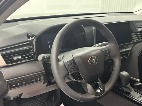 Used 2026 Toyota Camry LE w/ Convenience Package image 14