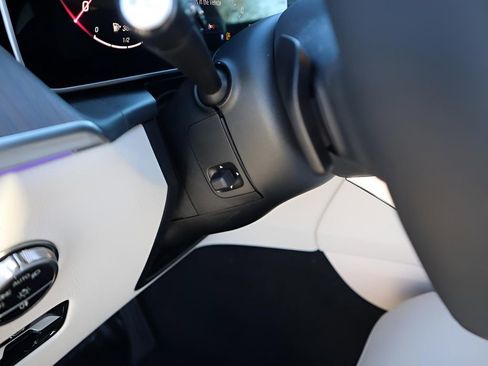 New 2026 Mercedes-Benz GLC 300 4MATIC image 34