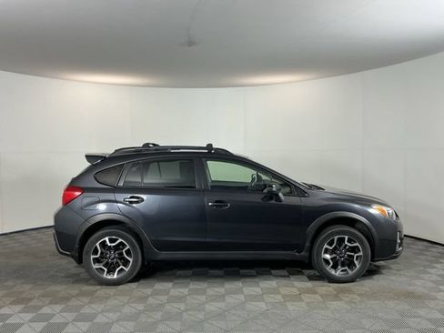 Used 2016 Subaru Crosstrek 2.0i Limited AWD/4WD image 4