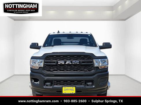 Used 2022 RAM 3500 Tradesman image 2