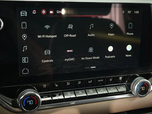 Used 2024 GMC Canyon Denali AWD/4WD image 42