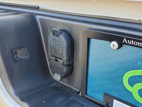 Certified 2022 Chevrolet Colorado LT w/ LT Convenience Package image 11