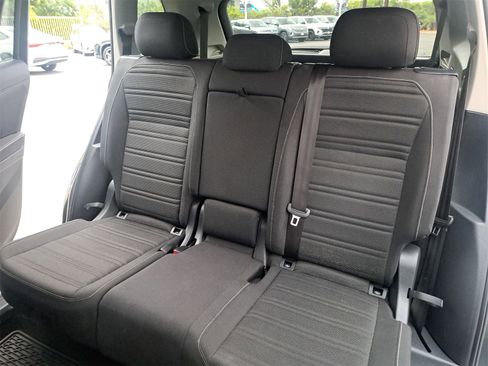 Used 2023 Volkswagen Tiguan S image 15