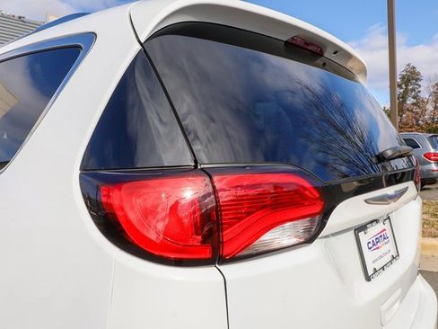 Used 2020 Chrysler Pacifica Limited w/ Tire & Wheel Group image 26