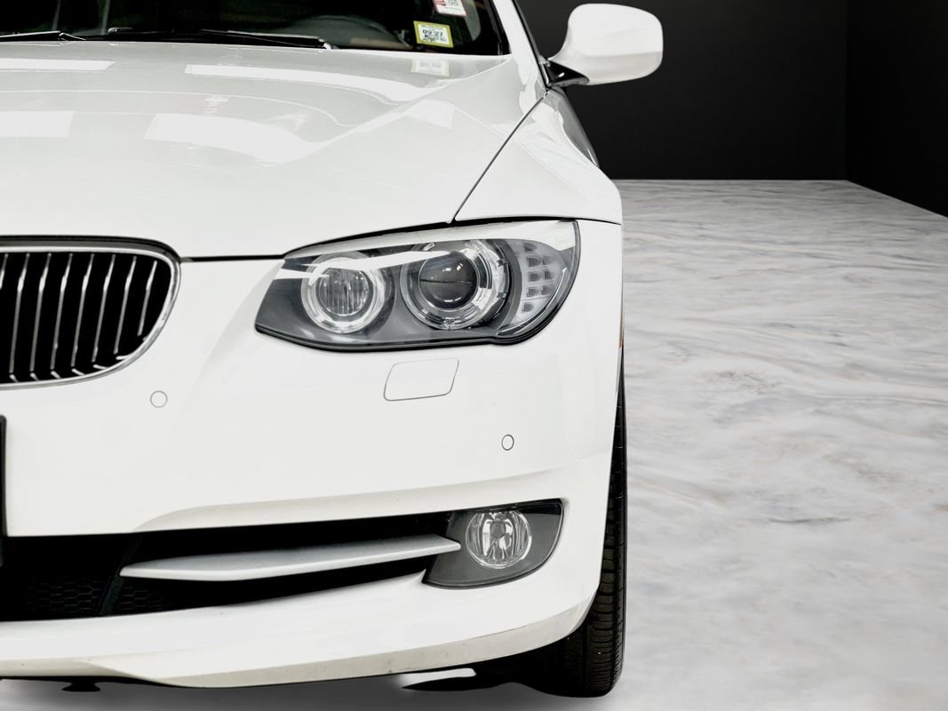 Used 2011 BMW 335i xDrive Coupe AWD/4WD image 9