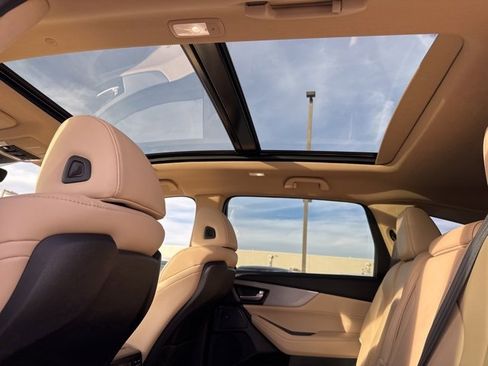 Used 2025 Acura MDX SH-AWD image 23